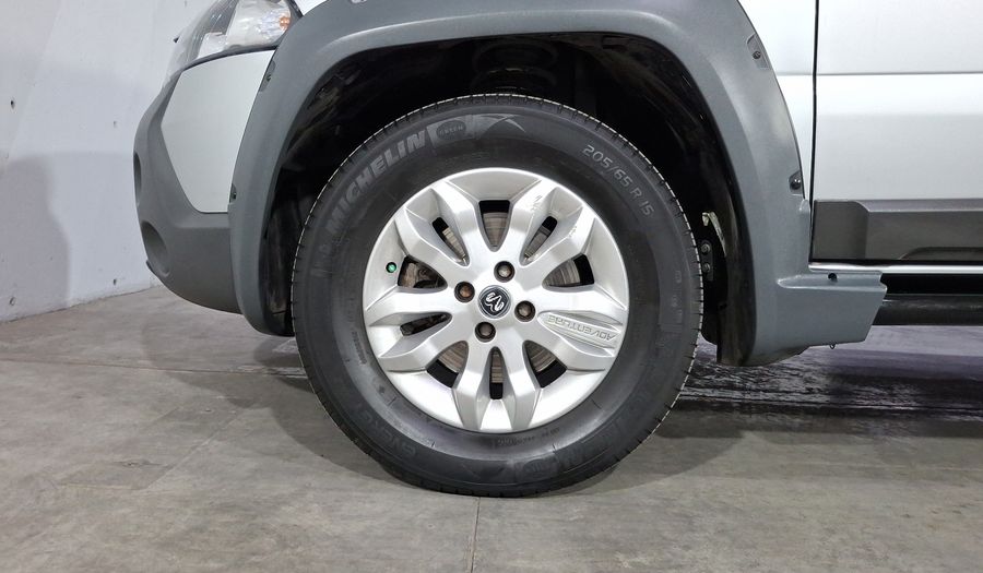 Ram 700 1.6 CLUB CAB Pickup 2017