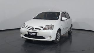Toyota • Etios