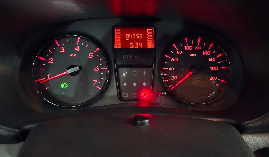 Renault Clio 1.1 PACK PLUS Hatchback 2012