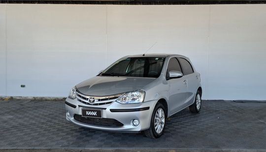 Toyota • Etios