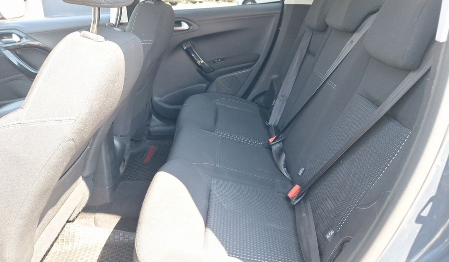 Peugeot 208 1.6 BLUEHDI 100 HP ALLURE PACK Hatchback 2019