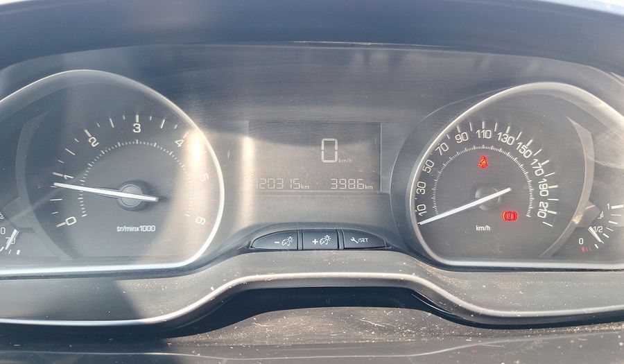 Peugeot 208 1.6 BLUEHDI 100 HP ALLURE PACK Hatchback 2019