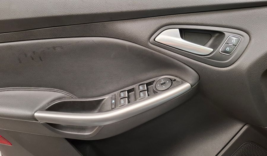 Ford Focus Iii 2.0 SE PLUS AT Sedan 2018