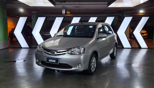 Toyota • Etios