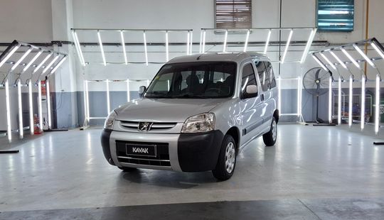 Peugeot • Partner
