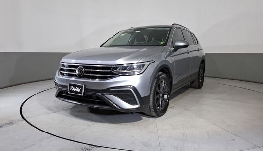 Volkswagen • Tiguan