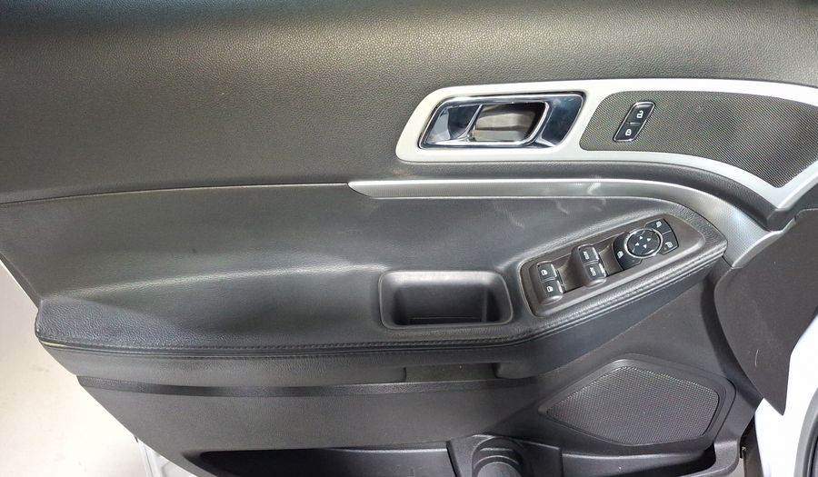 Ford Explorer 3.5 XLT V6 4X2 AT Suv 2014