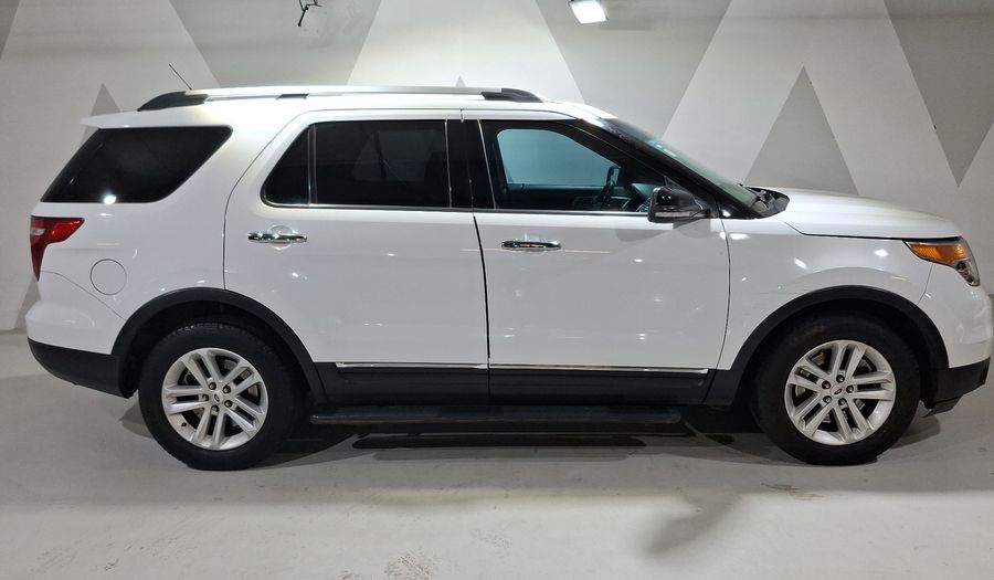 Ford Explorer 3.5 XLT V6 4X2 AT Suv 2014