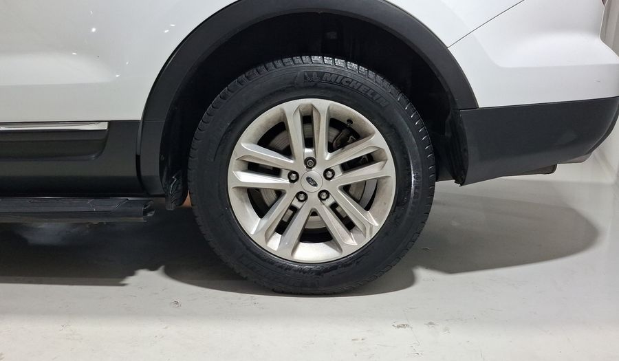 Ford Explorer 3.5 XLT V6 4X2 AT Suv 2014