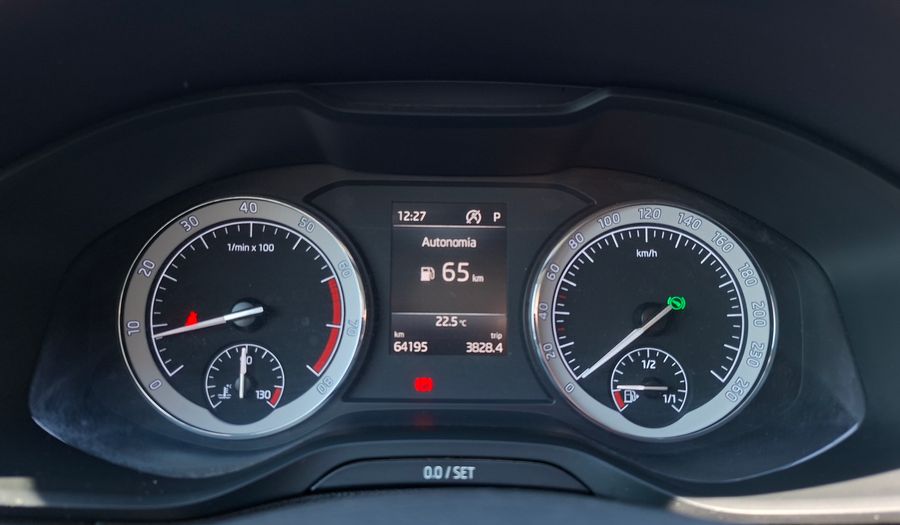 Skoda Karoq 1.4T AUTO AMBIENTE Suv 2021