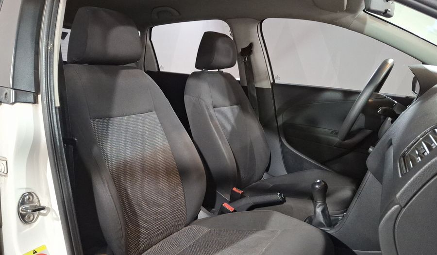 Volkswagen Polo 1.6 STARTLINE Hatchback 2019