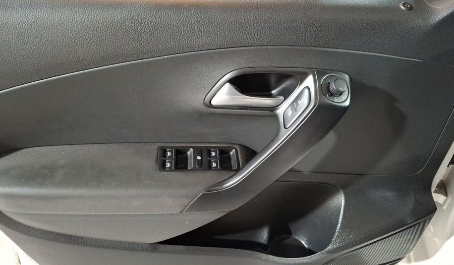 Volkswagen Polo 1.6 STARTLINE Hatchback 2019
