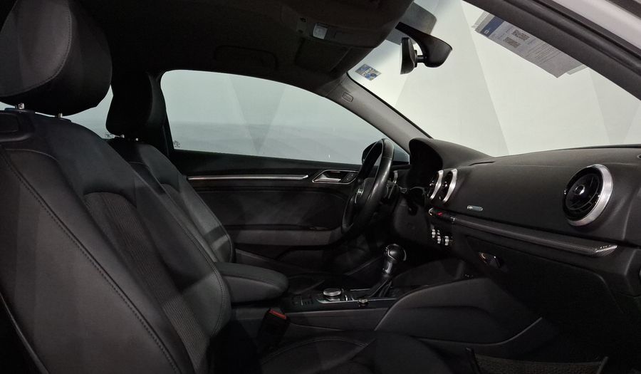 Audi A3 2.0 SELECT S TRONIC Hatchback 2017