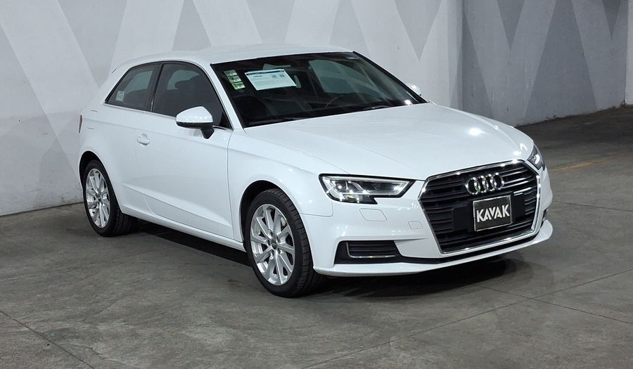Audi A3 2.0 SELECT S TRONIC Hatchback 2017