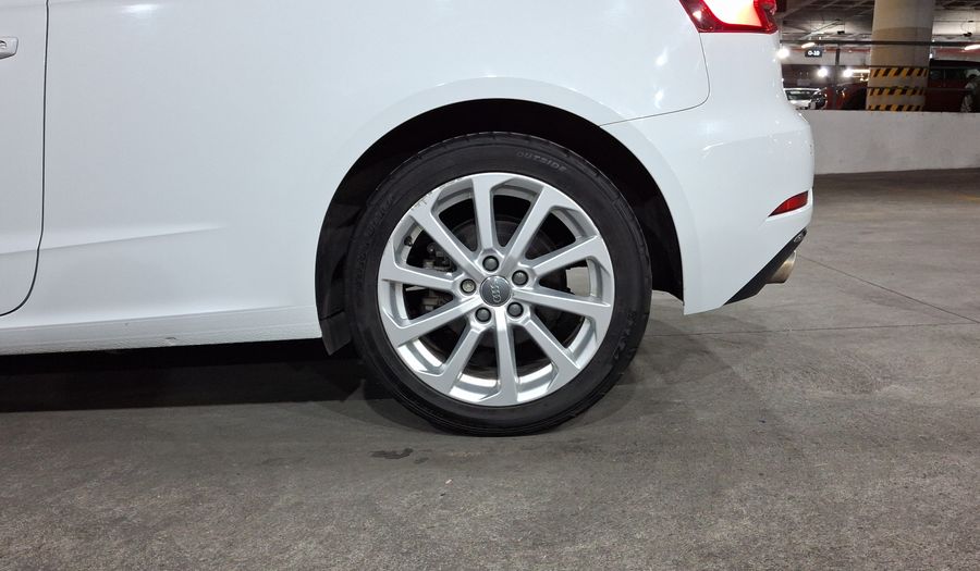 Audi A3 2.0 SELECT S TRONIC Hatchback 2017