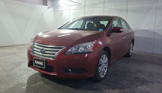 Nissan • Sentra