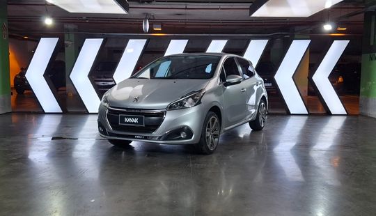 Peugeot • 208