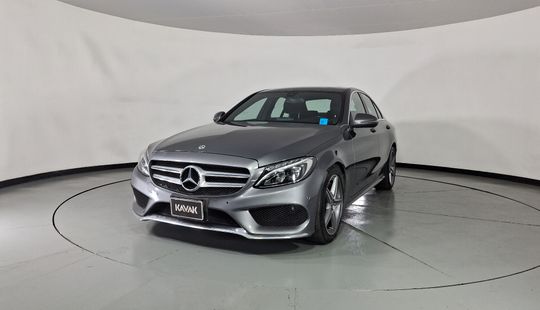 Mercedes Benz • Clase C