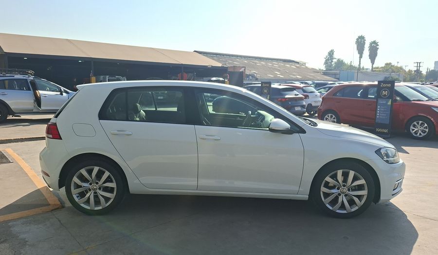 Volkswagen Golf 1.4 TSI DSG HIGHLINE Hatchback 2021