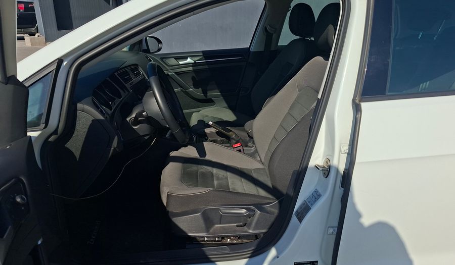 Volkswagen Golf 1.4 TSI DSG HIGHLINE Hatchback 2021