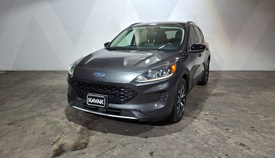 Ford • Escape