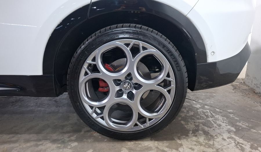 Alfa Romeo Tonale 1.3 VELOCE PHEV AUTO Suv 2025