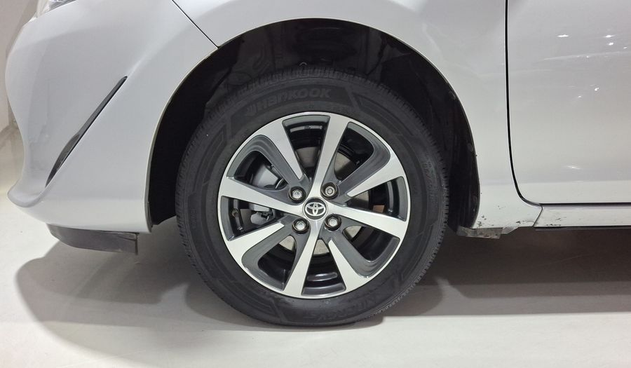 Toyota Prius C 1.5 HYBRID AUTO Hatchback 2019