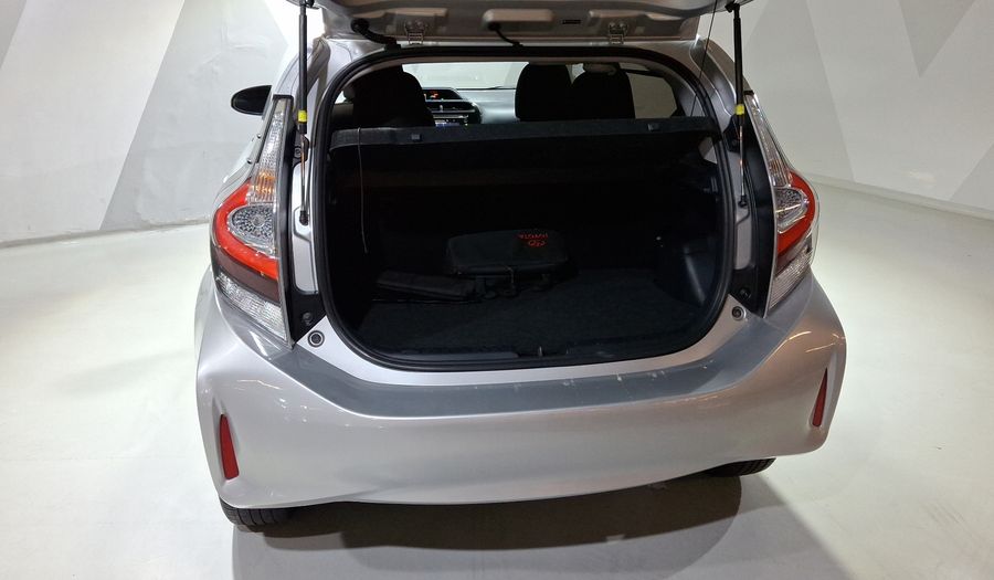 Toyota Prius C 1.5 HYBRID AUTO Hatchback 2019