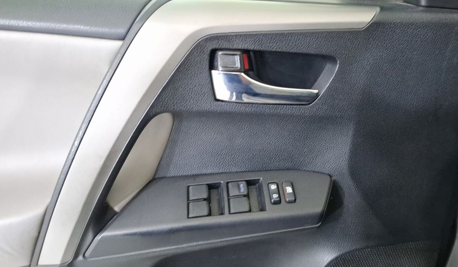 Toyota Rav4 2.5 XLE AWD AT Suv 2017