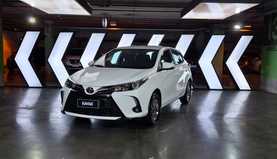 Toyota • Yaris