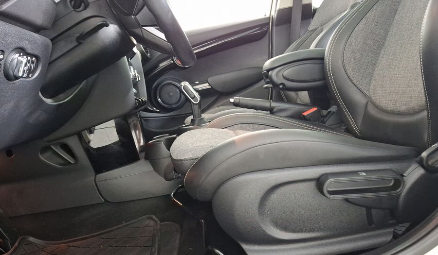 Mini Cooper 1.5 COOPER CHILI DCT Hatchback 2019