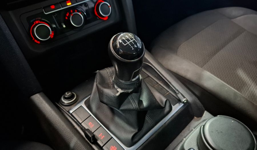 Volkswagen Amarok 2.0 TDI 180CV COMFORTLINE 4X2 Pickup 2017