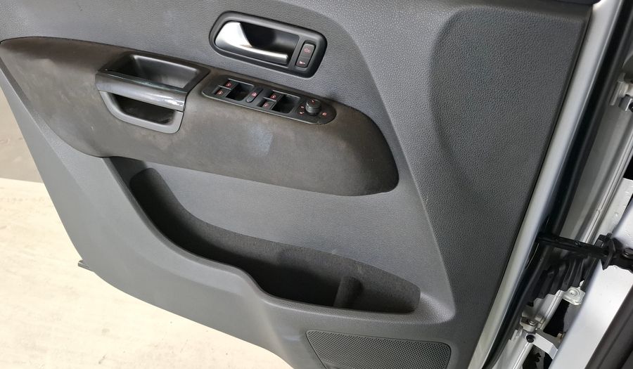 Volkswagen Amarok 2.0 TDI 180CV COMFORTLINE 4X2 Pickup 2017