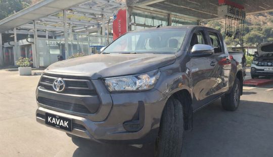 Toyota • Hilux