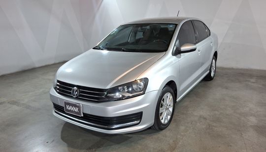 Volkswagen • Vento