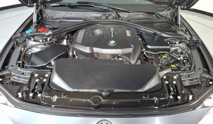 Bmw Serie 3 2.0 320IA SPORT LINE AUTO Sedan 2017