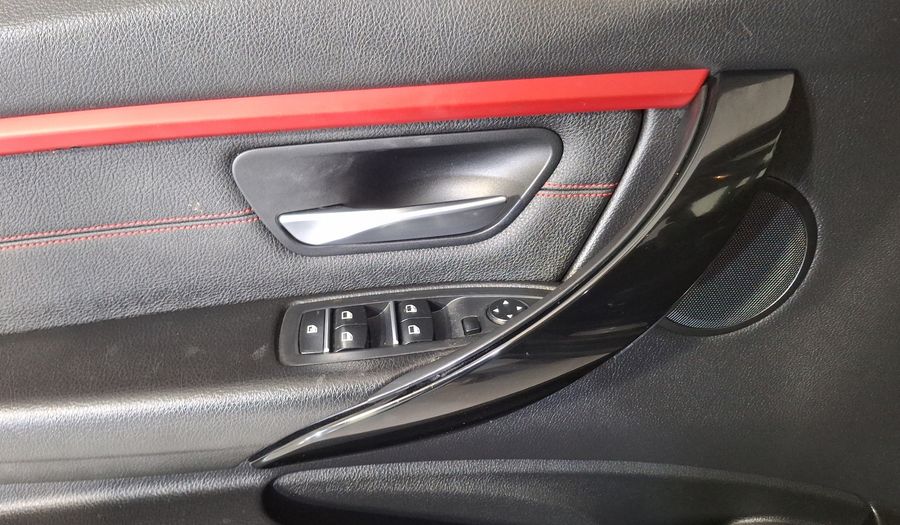 Bmw Serie 3 2.0 320IA SPORT LINE AUTO Sedan 2017