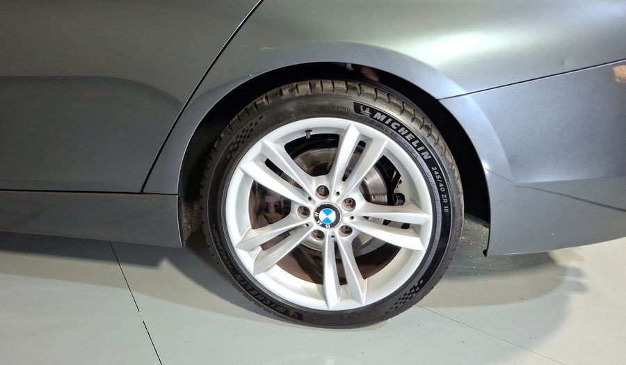 Bmw Serie 3 2.0 320IA SPORT LINE AUTO Sedan 2017