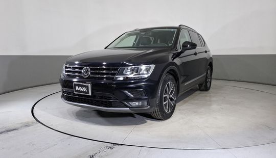 Volkswagen • Tiguan
