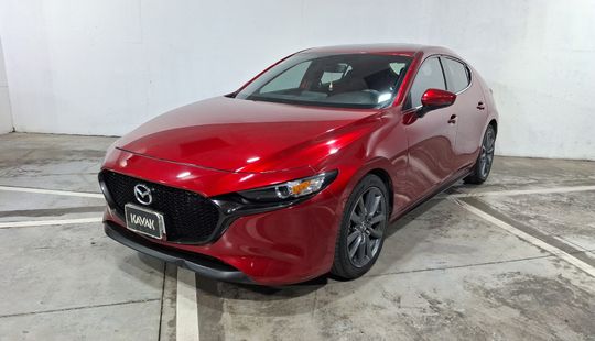 Mazda • Mazda 3