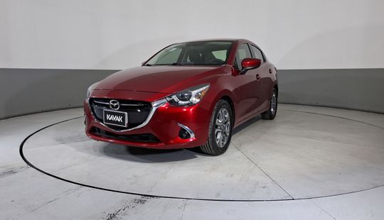 Mazda • Mazda 2
