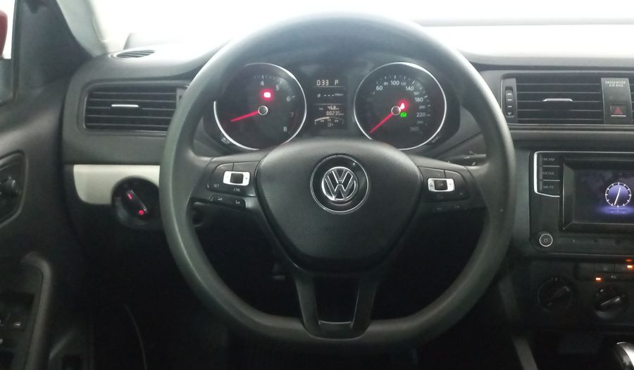 Volkswagen Jetta 2.5 COMFORTLINE TIP. BOLSAS AIRE DEL. Sedan 2018