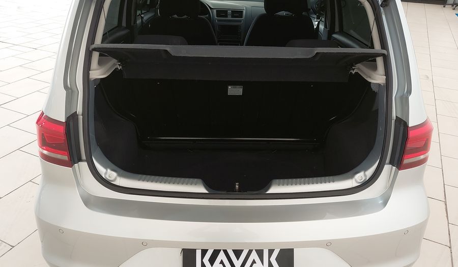 Volkswagen Fox 1.6 CONNECT Hatchback 2018