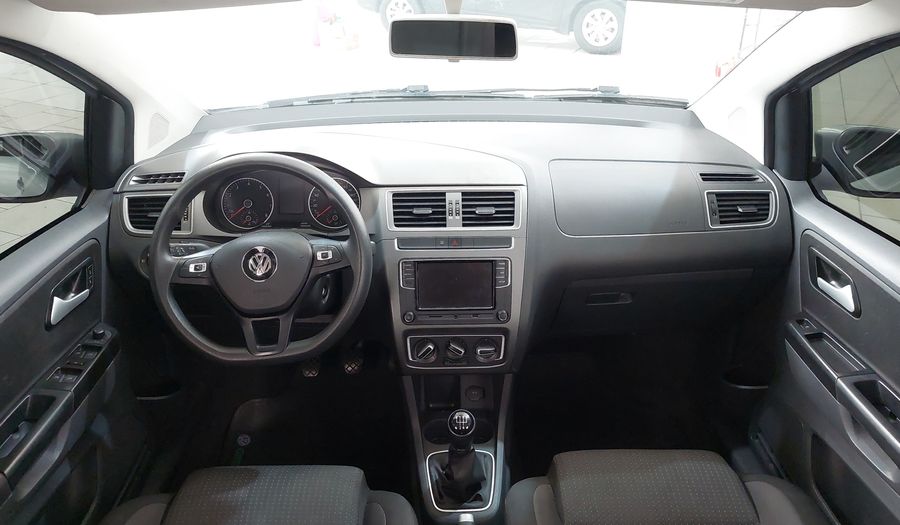 Volkswagen Fox 1.6 CONNECT Hatchback 2018