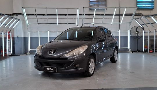 Peugeot • 207