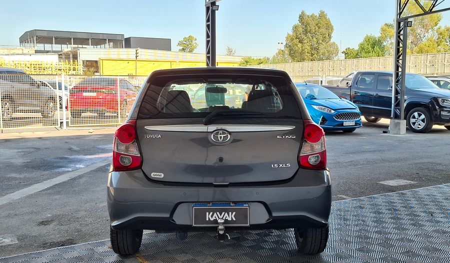 Toyota Etios 1.5 XLS PACK Hatchback 2022