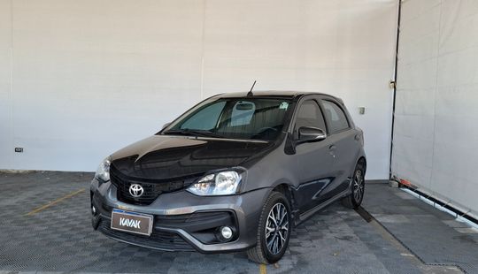 Toyota • Etios