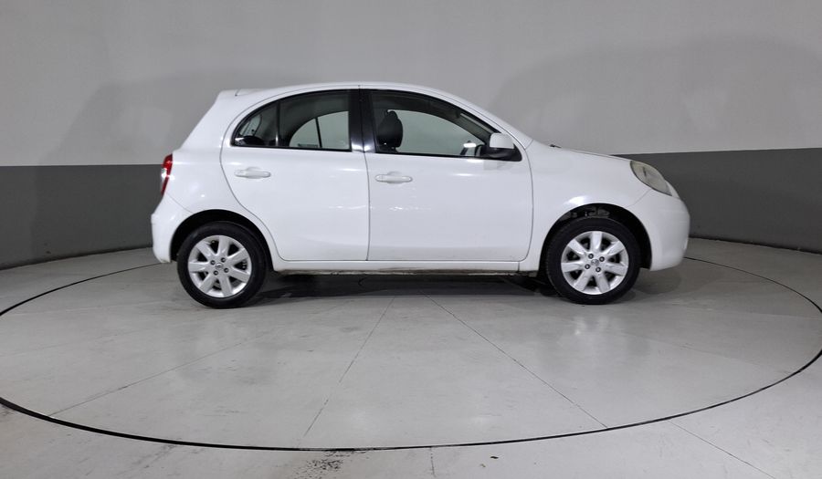 Nissan March 1.6 ADVANCE AT Hatchback 2013