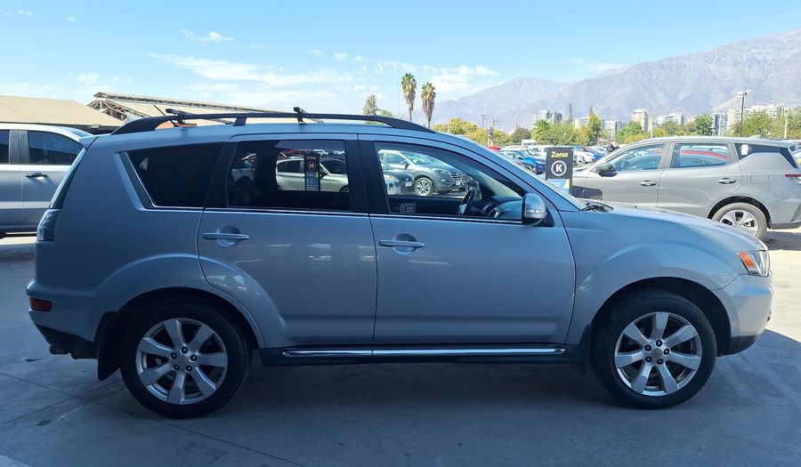 Mitsubishi Outlander 3.0 K2 FULL AUTO 4WD Suv 2012