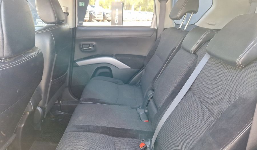 Mitsubishi Outlander 3.0 K2 FULL AUTO 4WD Suv 2012